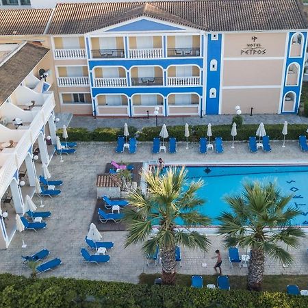 Hotel Petros Ciliví Kültér fotó