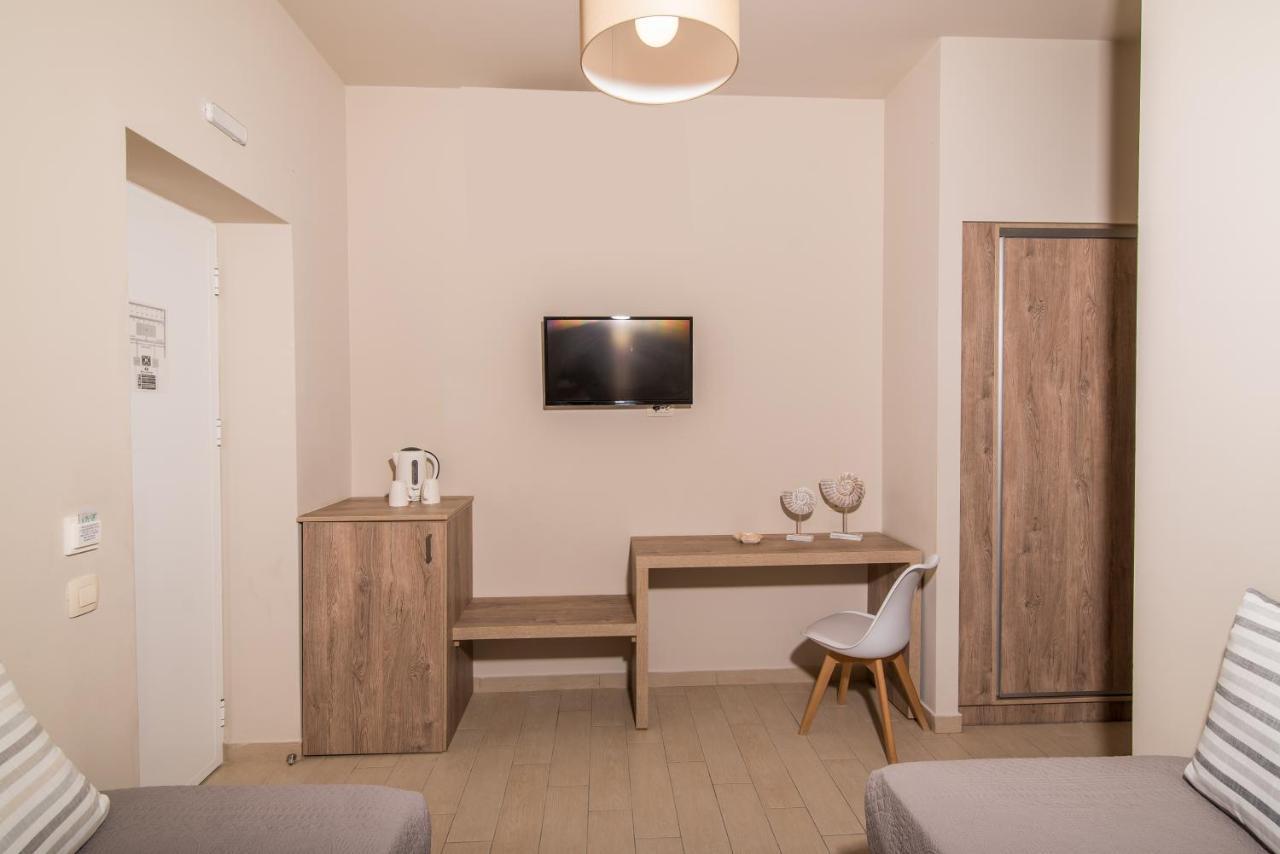 Hotel Petros Ciliví Kültér fotó