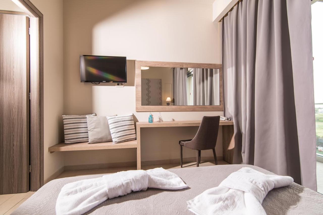 Hotel Petros Ciliví Kültér fotó