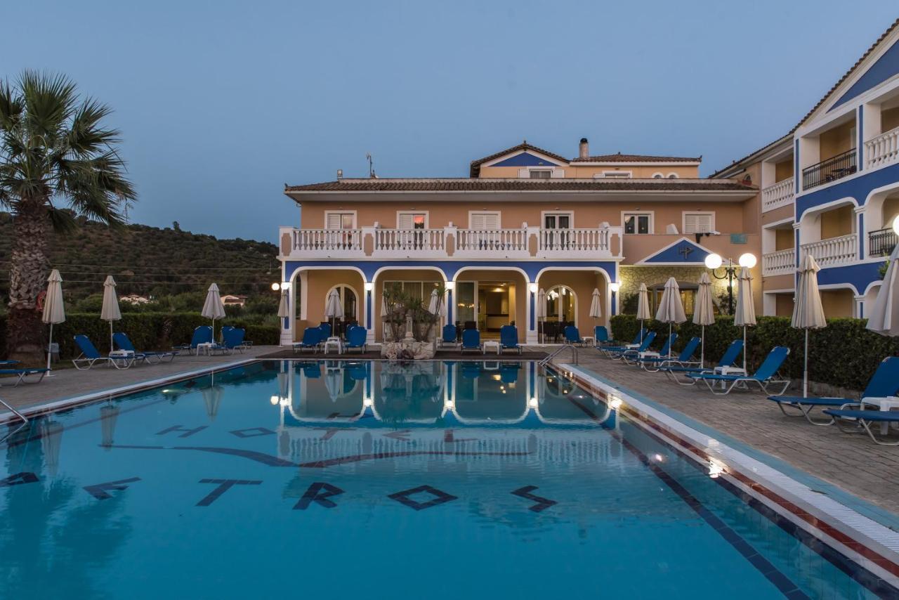 Hotel Petros Ciliví Kültér fotó