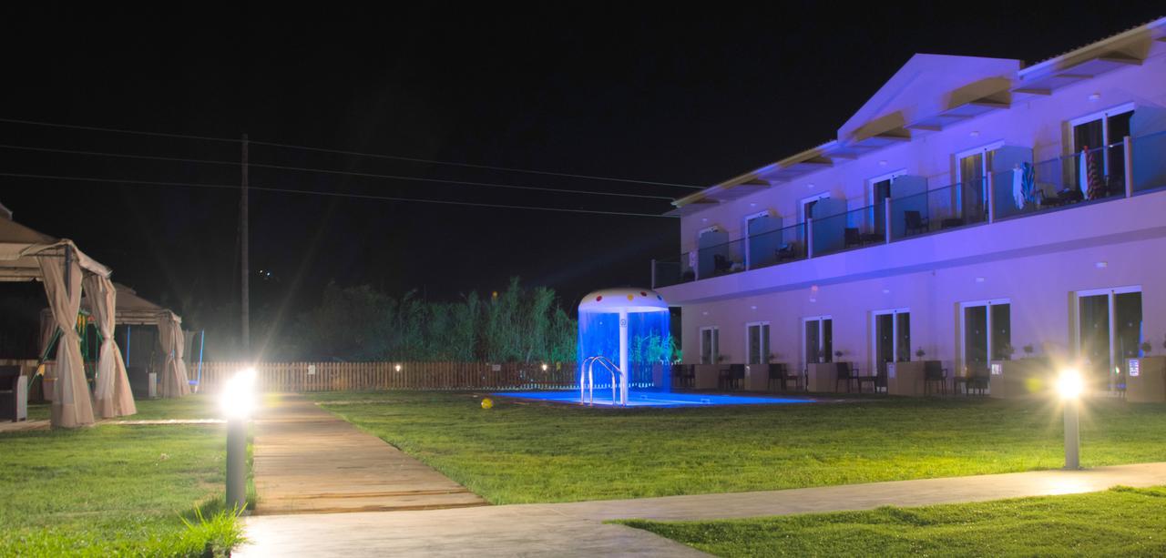 Hotel Petros Ciliví Kültér fotó