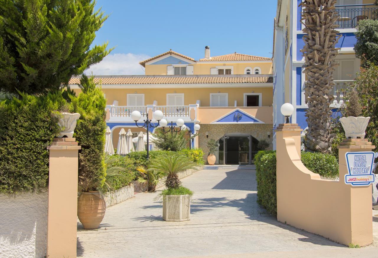 Hotel Petros Ciliví Kültér fotó