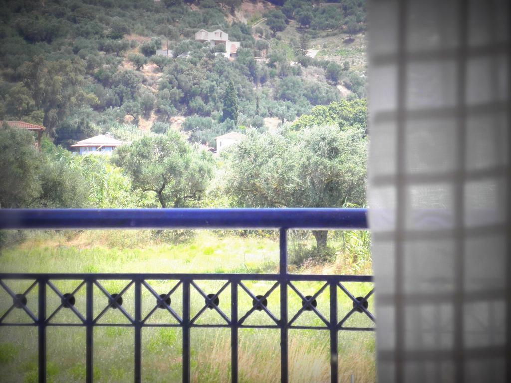 Hotel Petros Ciliví Kültér fotó